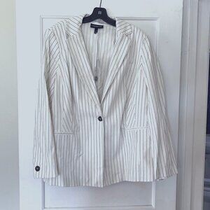 White & black striped blazer